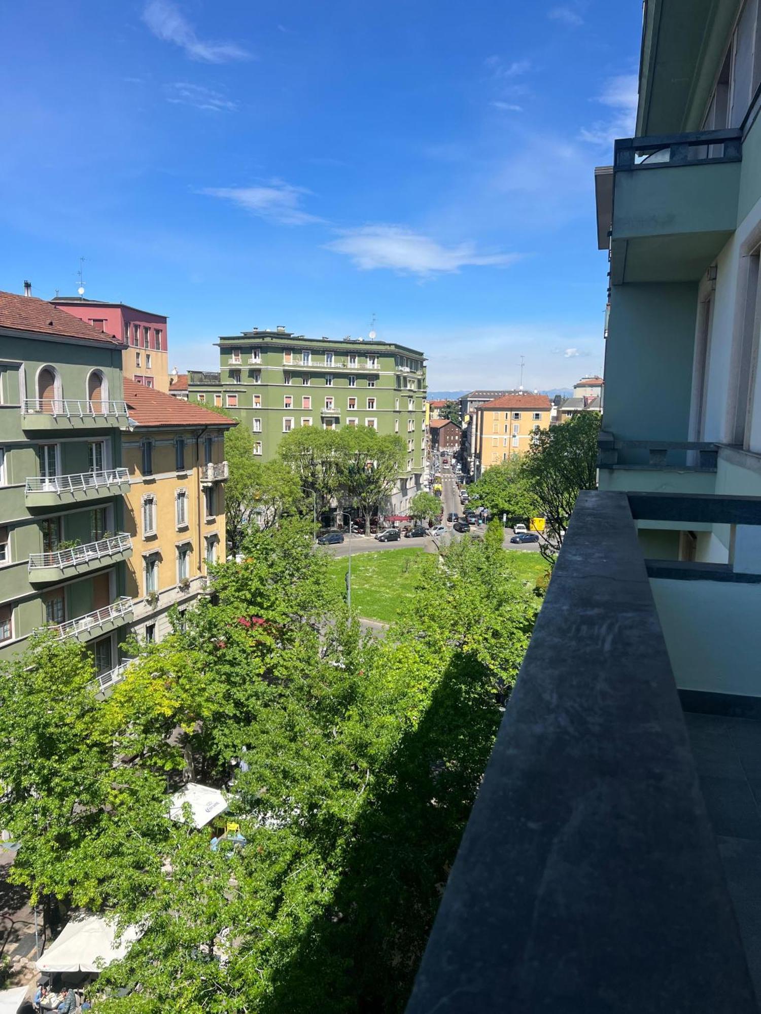 New Apartment With Balcony, Isola Bosco Verticale Mediolan Zewnętrze zdjęcie