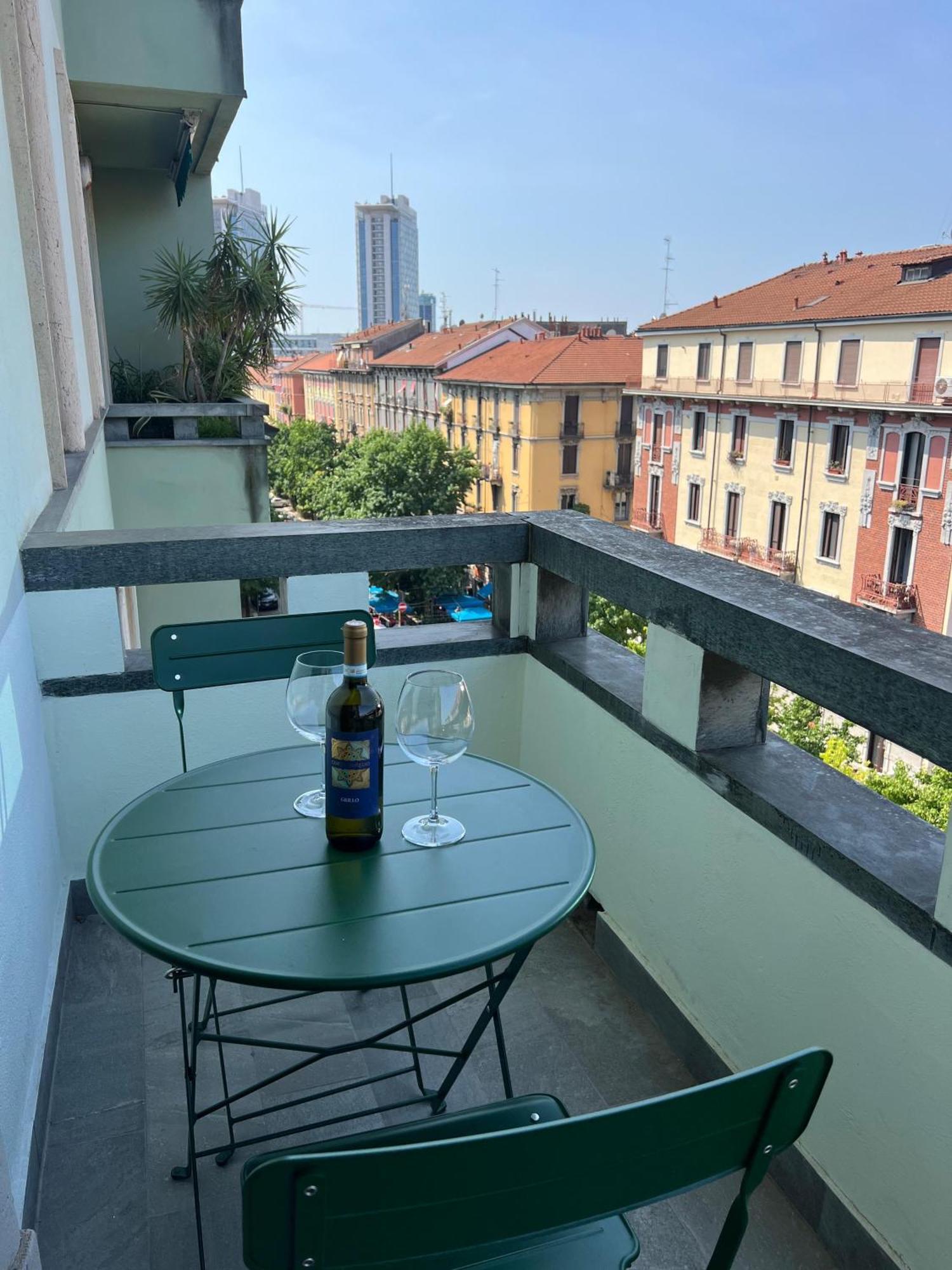 New Apartment With Balcony, Isola Bosco Verticale Mediolan Zewnętrze zdjęcie