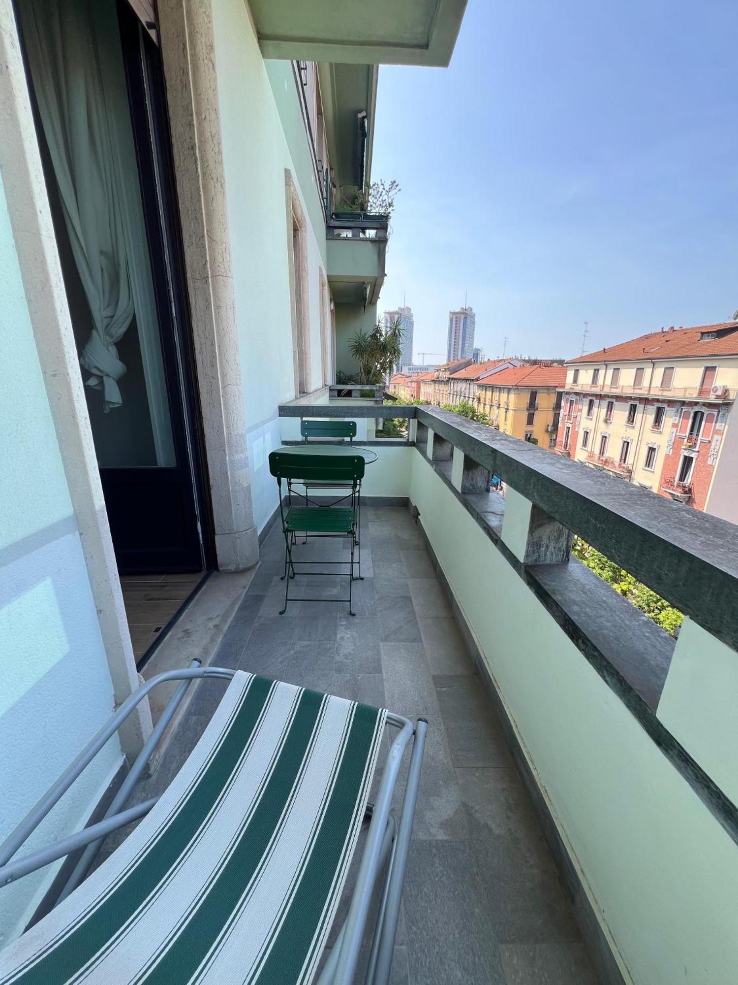 New Apartment With Balcony, Isola Bosco Verticale Mediolan Zewnętrze zdjęcie